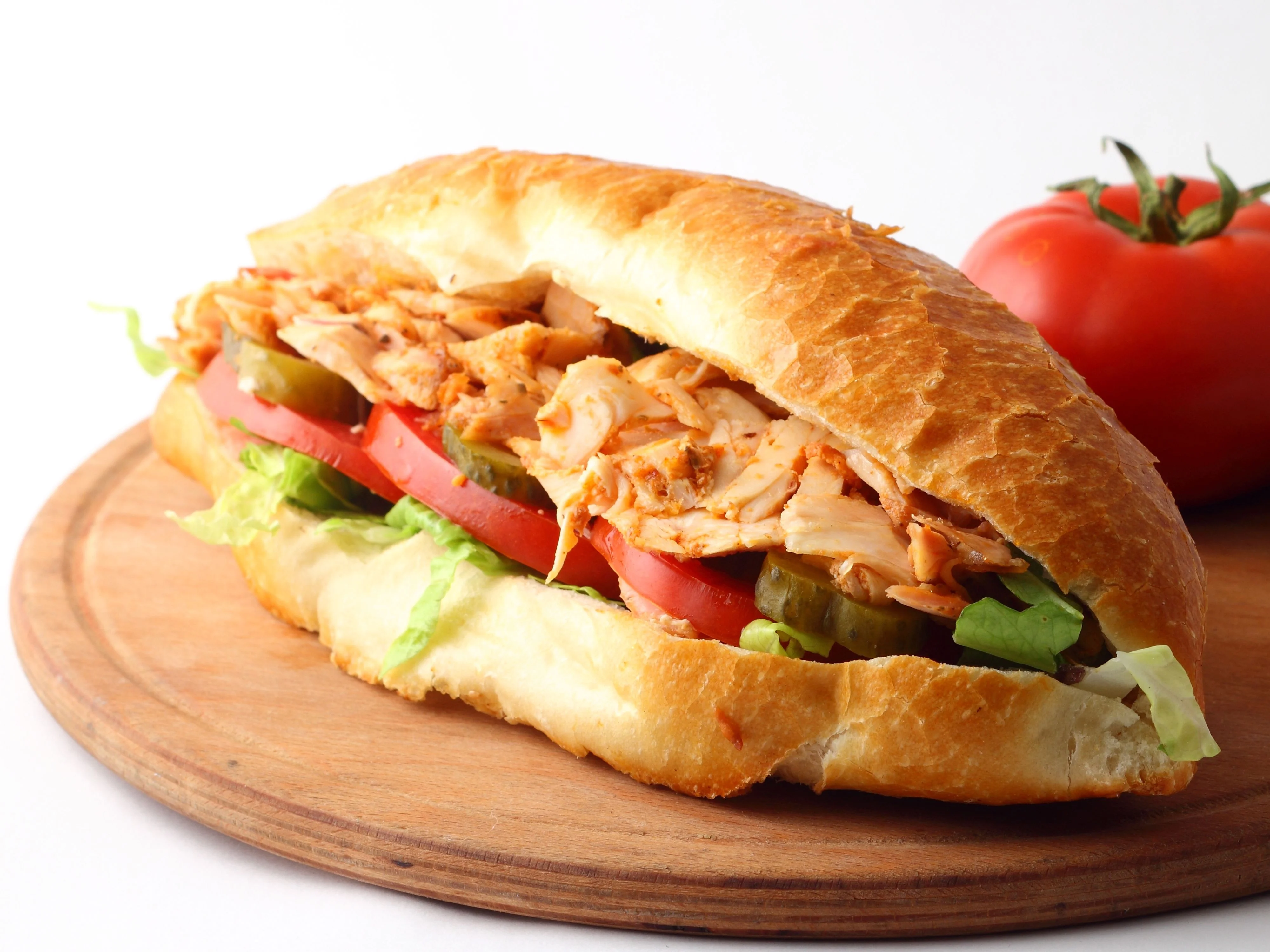 Tombik Ekmek Arası Kaşarlı Tavuk Döner